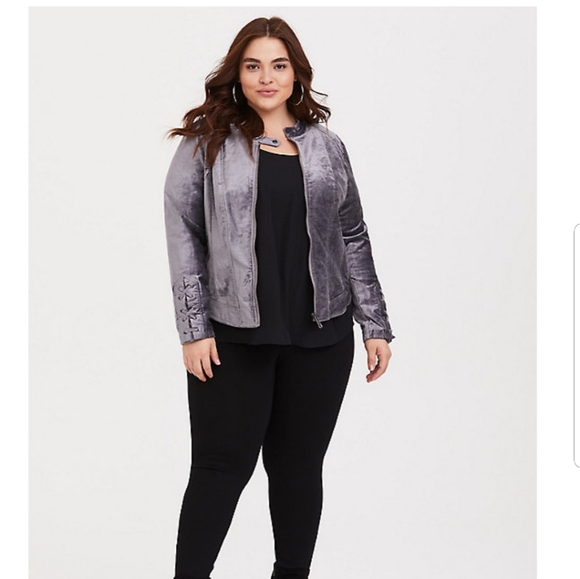 😋2/$95😋Torrid GREY VELVET MOTO JACKET - Picture 2 of 4